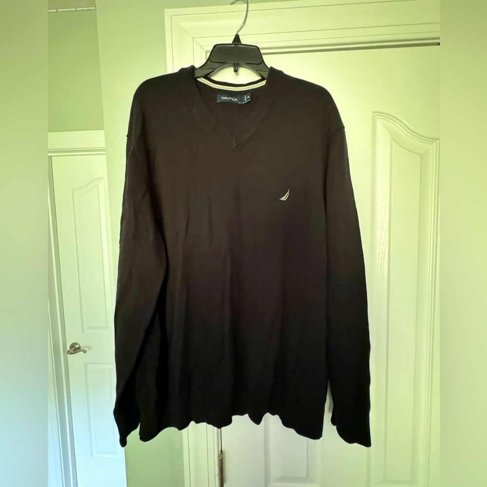 Men’s 3XL black Nautica sweater. Good condition